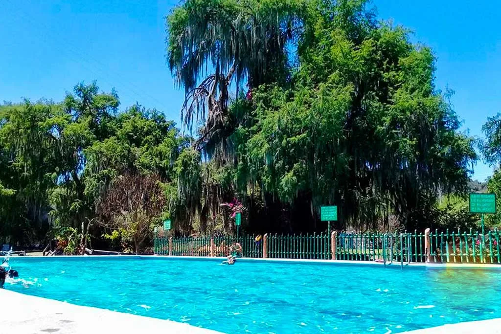 1-balneario-bano-grande-2.jpg