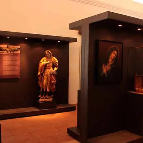 Museo-de-Arqueologia-e-Historia.jpg